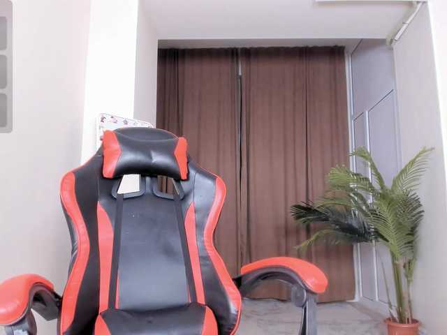 YunLe live cam on BongaCams
