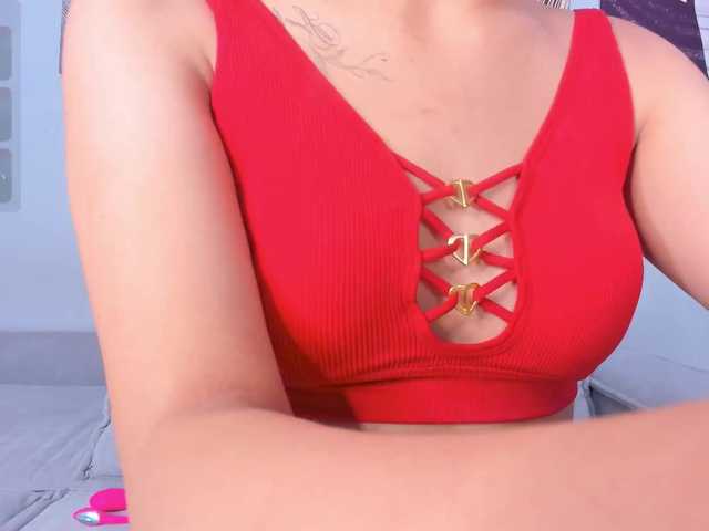 YunLe live cam on BongaCams
