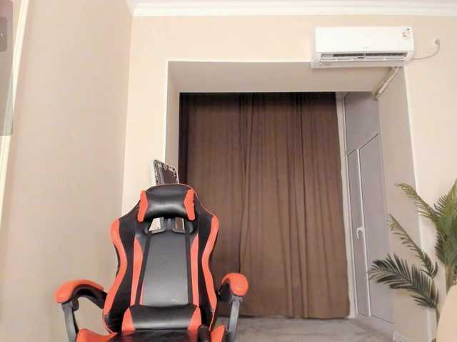 YunLe live cam on BongaCams