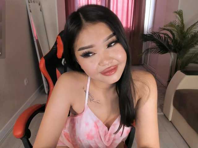 YunLe live cam on BongaCams