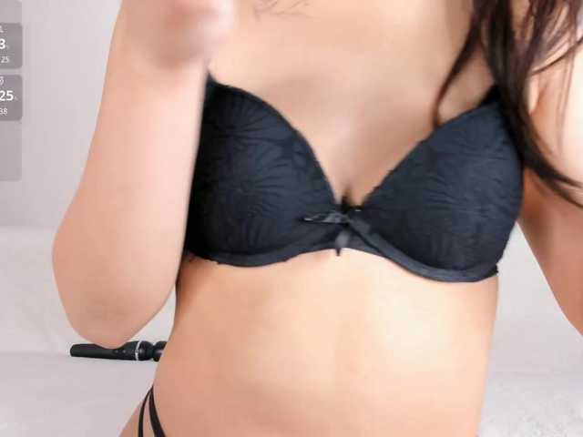 YunLe live cam on BongaCams
