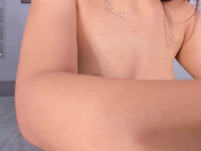 YunLe live cam on BongaCams