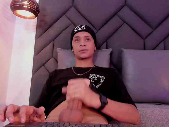 Axel-marcux Sex Cam Show