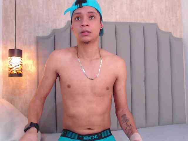 Axel-marcux Sex Cam Show