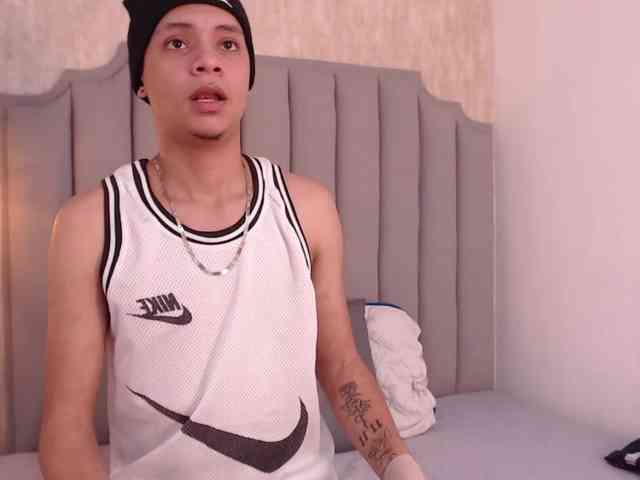 Axel-marcux Sex Cam Show