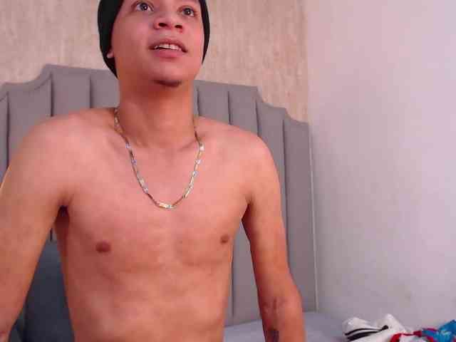 Axel-marcux Sex Cam Show