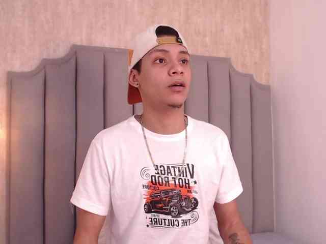 Axel-marcux Sex Cam Show