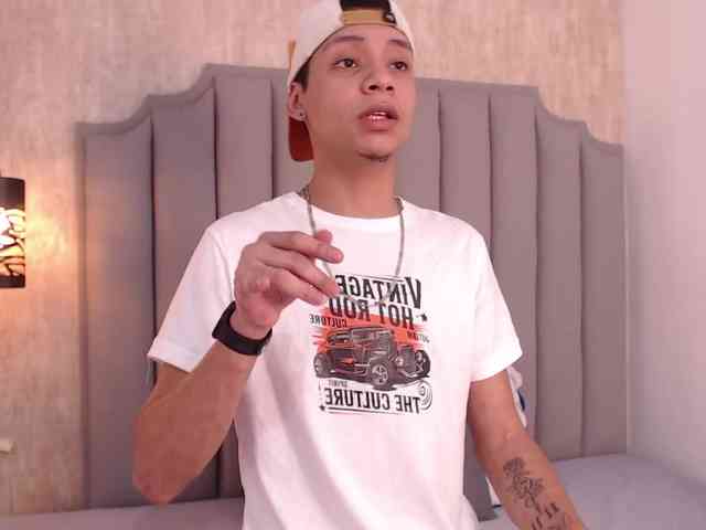 Axel-marcux Sex Cam Show