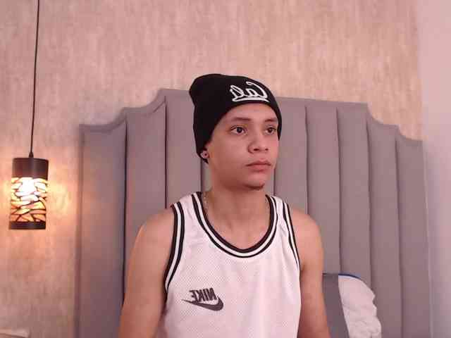 Axel-marcux Sex Cam Show