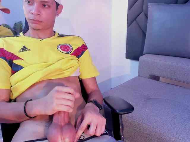 Axel-marcux Sex Cam Show