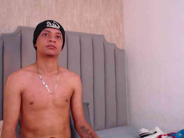 Axel-marcux Sex Cam Show
