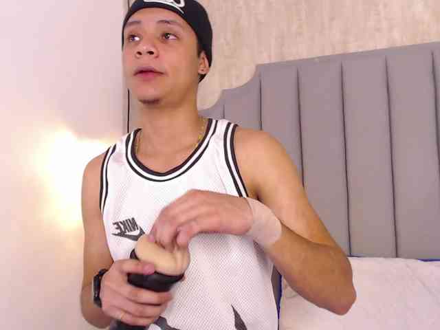 Axel-marcux Sex Cam Show