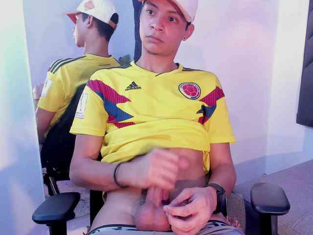 Axel-marcux Sex Cam Show