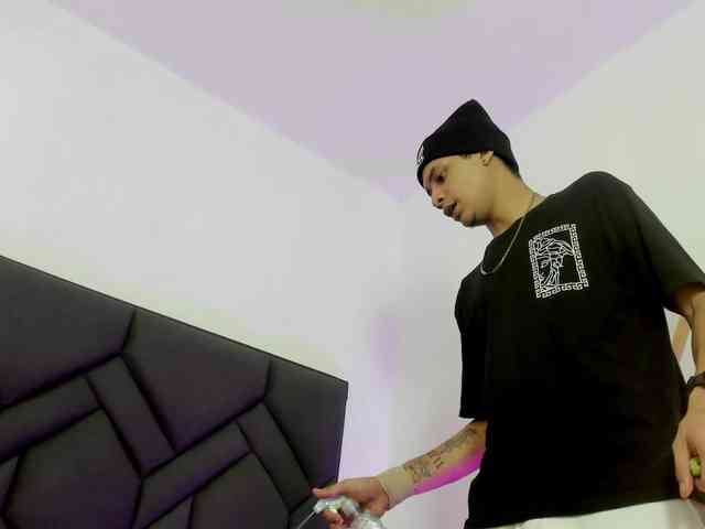 Axel-marcux Sex Cam Show
