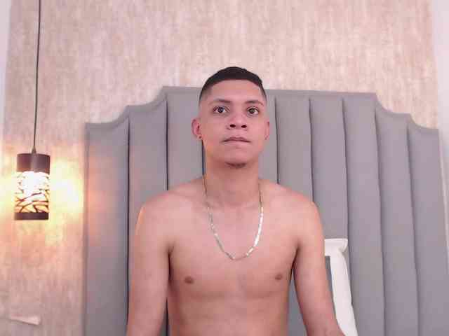 Axel-marcux Sex Cam Show