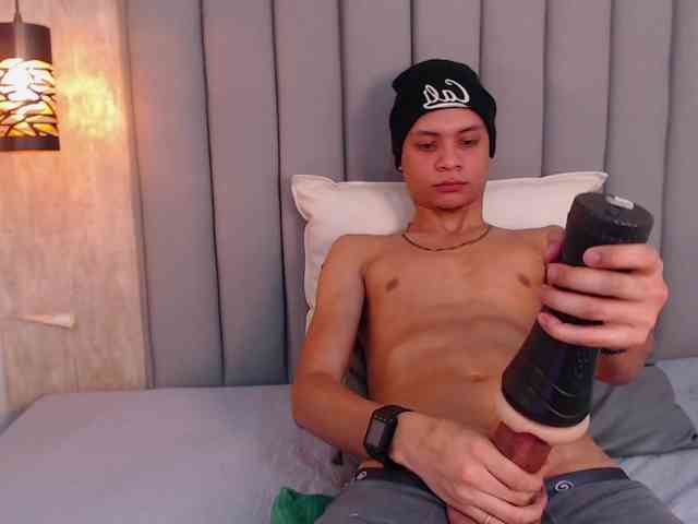 Axel-marcux Sex Cam Show