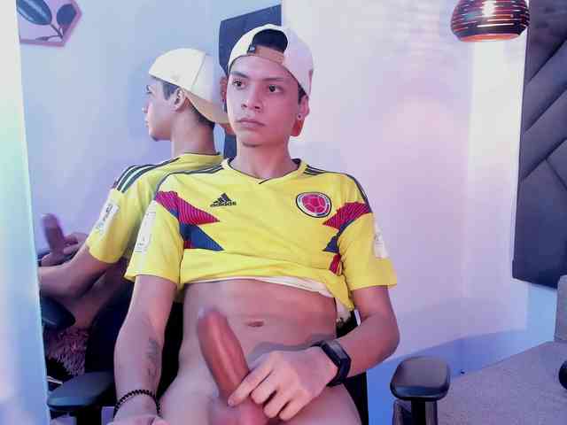 Axel-marcux Sex Cam Show