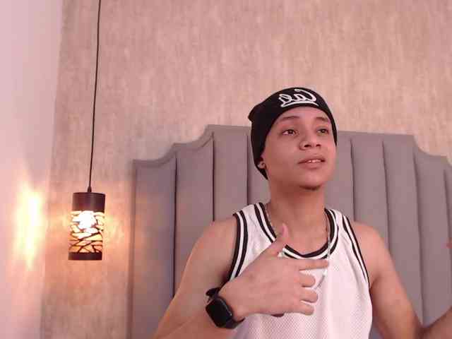 Axel-marcux Sex Cam Show