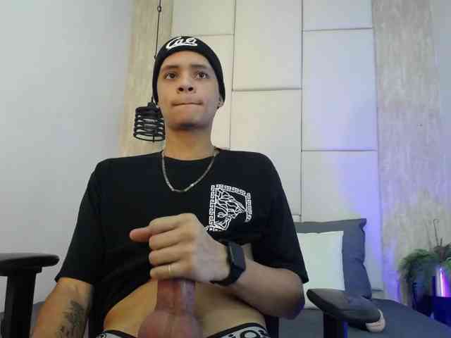 Axel-marcux Sex Cam Show