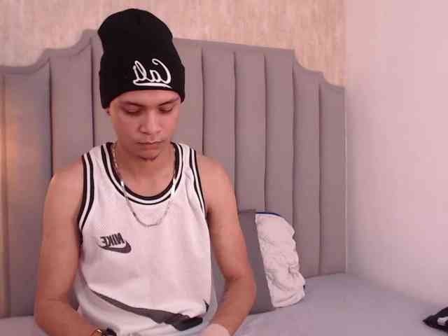 Axel-marcux Sex Cam Show
