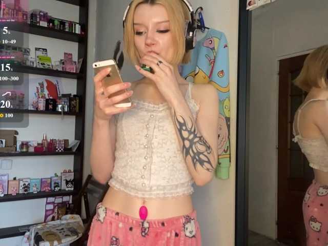 BrigidaTapscott live cam on BongaCams