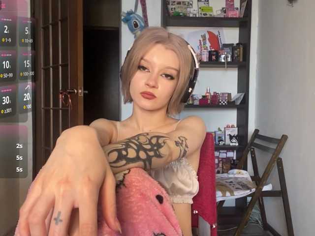 BrigidaTapscott live cam on BongaCams
