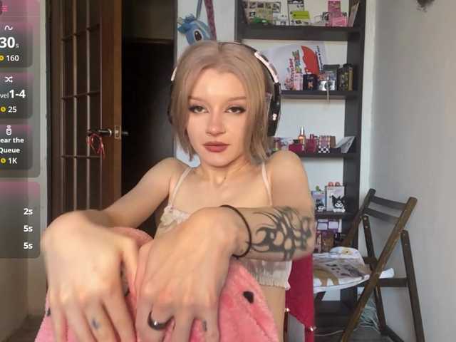 BrigidaTapscott live cam on BongaCams