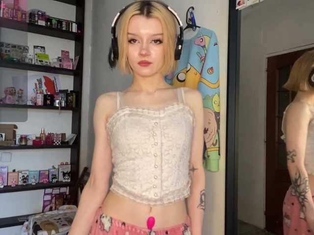 BrigidaTapscott live cam on BongaCams