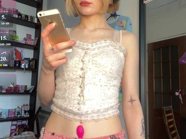 BrigidaTapscott live cam on BongaCams