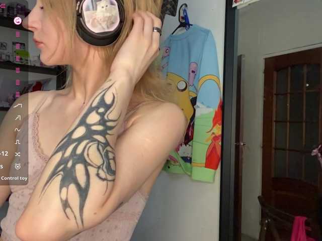 BrigidaTapscott live cam on BongaCams