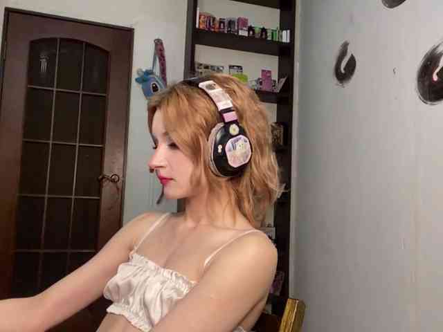 BrigidaTapscott webcam