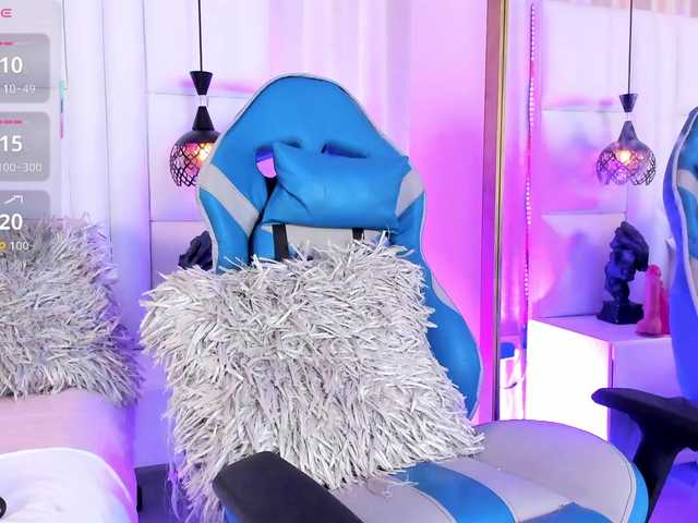 Azaleavolkova live webcam show
