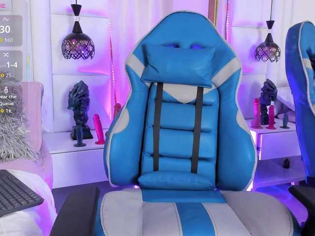 Azaleavolkova live webcam show