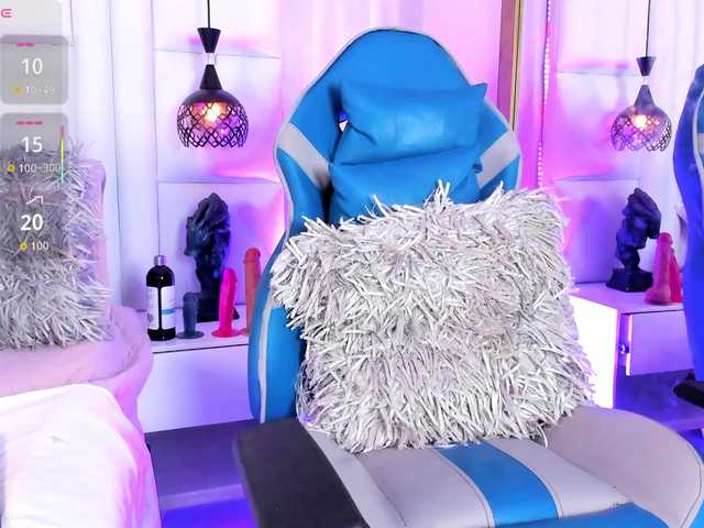 Azaleavolkova live webcam show