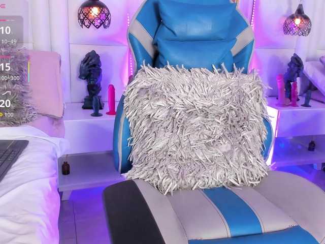 Azaleavolkova, 23 y/o - Live Cam on BongaCams