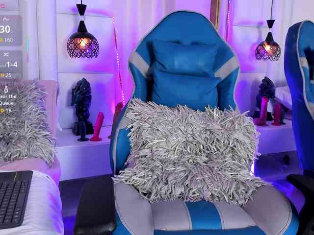 Azaleavolkova webcam