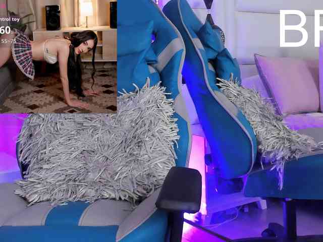 Azaleavolkova webcam