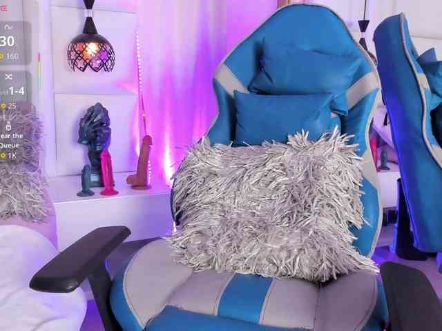 Azaleavolkova webcam