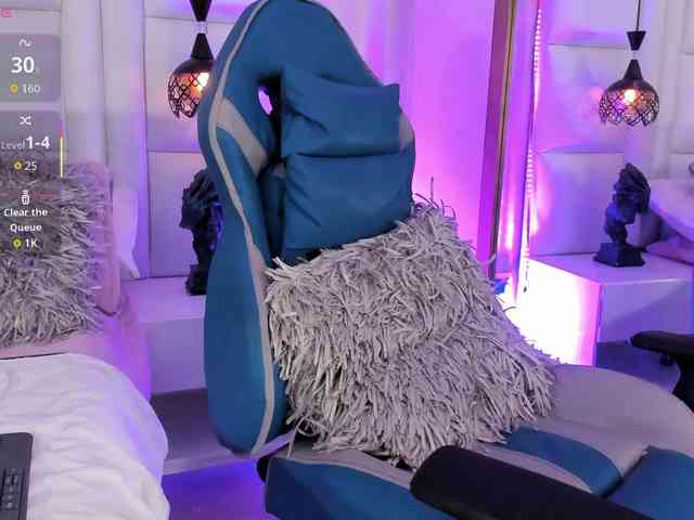 Azaleavolkova webcam