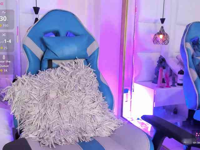 Azaleavolkova webcam