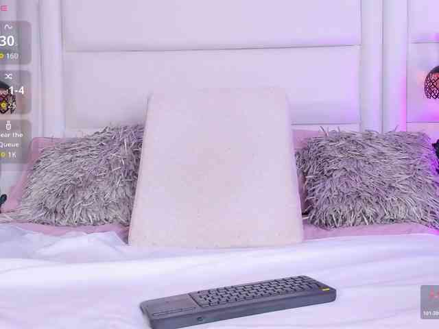 Azaleavolkova webcam
