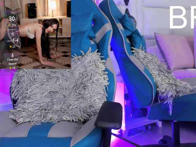 Azaleavolkova webcam