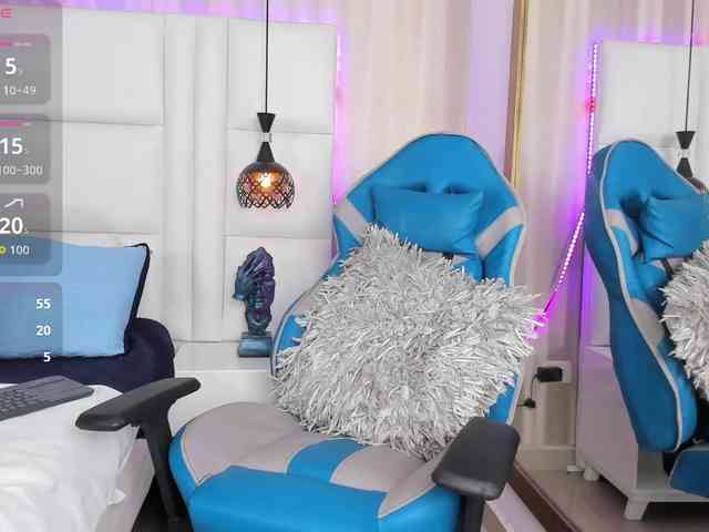 Azaleavolkova webcam