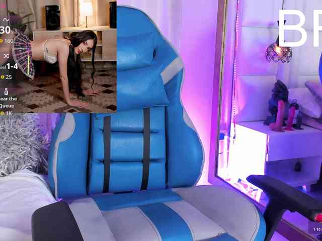 Azaleavolkova webcam