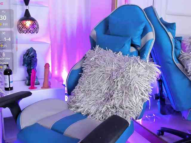 Azaleavolkova webcam