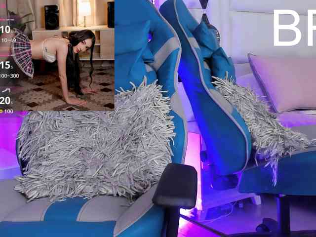 Azaleavolkova Live Webcam on BongaCams