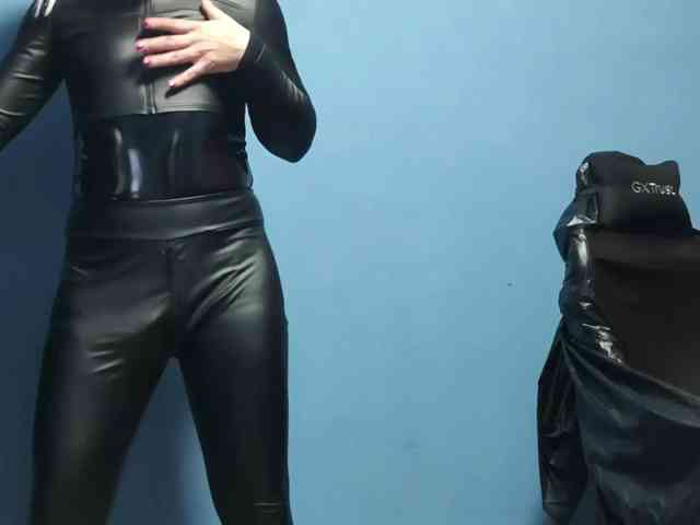 NoirPersona