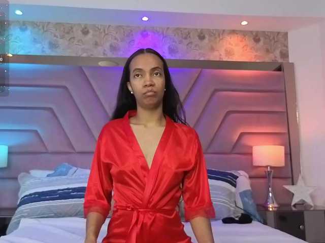 LenaThomson live cam on BongaCams