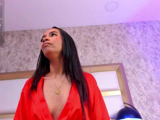 LenaThomson live cam on BongaCams