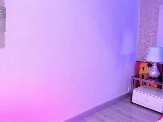 LenaThomson live cam on BongaCams